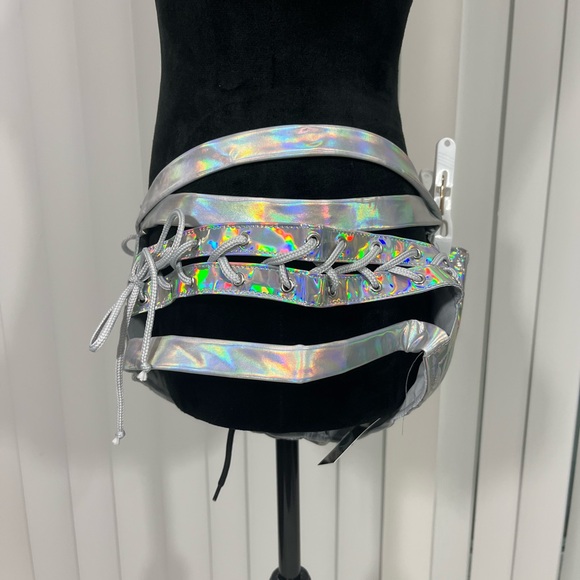 CLUB EXX Rude Awakening Holographic Booty Shorts Rave Bottoms Silver Size XXL - Picture 6 of 9